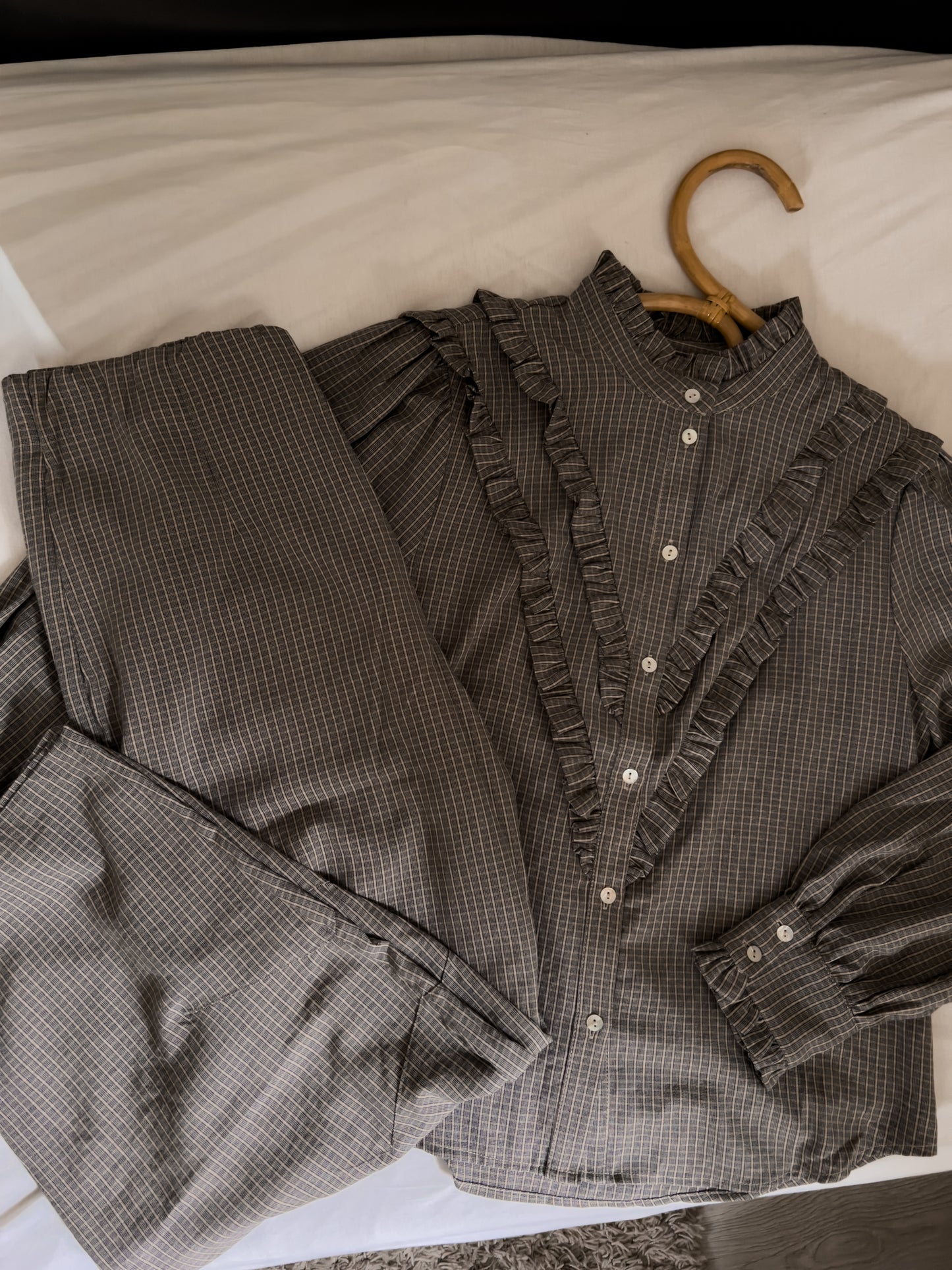 Stories from the atelier by cph | As A Hug Pants - Black/cream