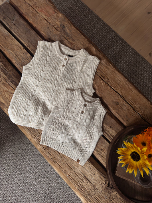 Lil Atelier Galto strikket vest til baby – Turtledove