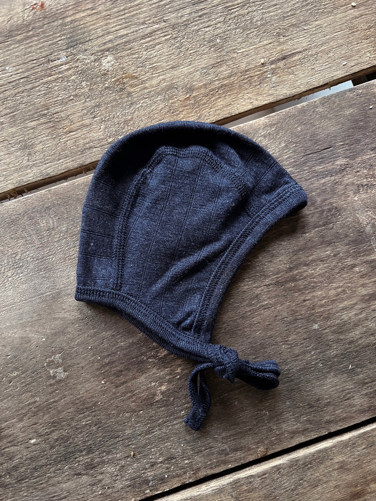 Joha Baby | Hjelmlue i ull/silke - Navy