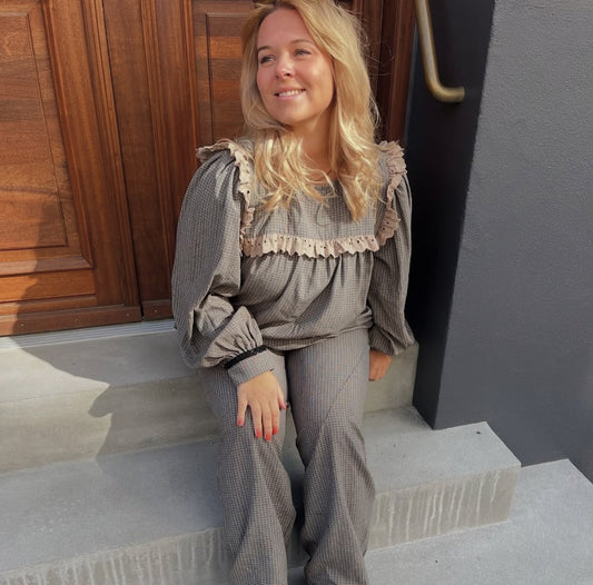 Stories from the atelier by cph | As A Hug Pants - Black/cream