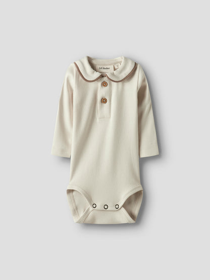 Lil Atelier Baby | Fundo body med krage - Turtledove