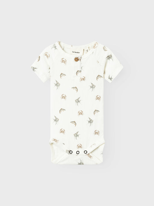 Lil Atelier Baby | Gio Slim Body Shirt - Coconut Milk Crab