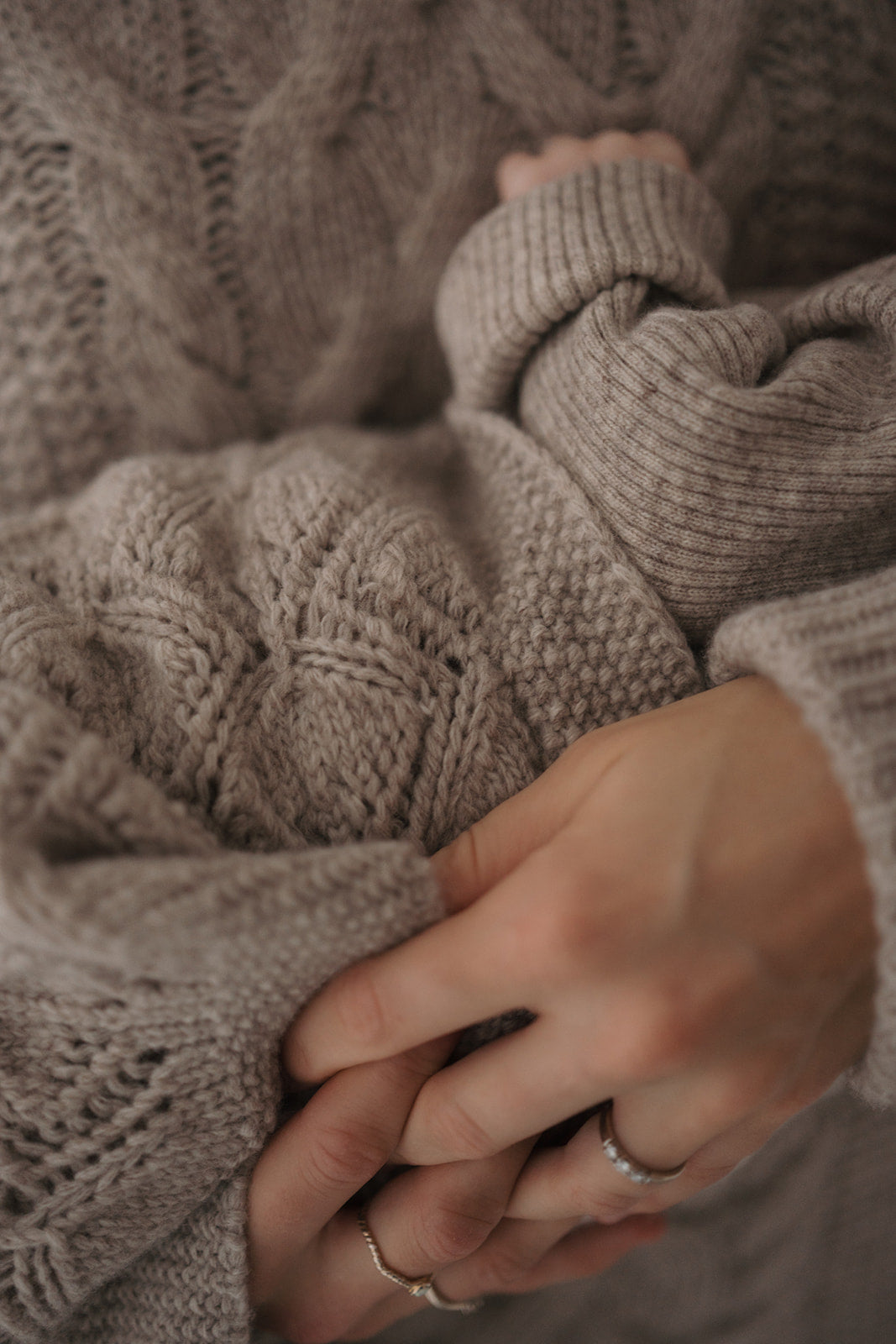 Anna b Official | Hazel Knyttet Babypysj - Beige Melange