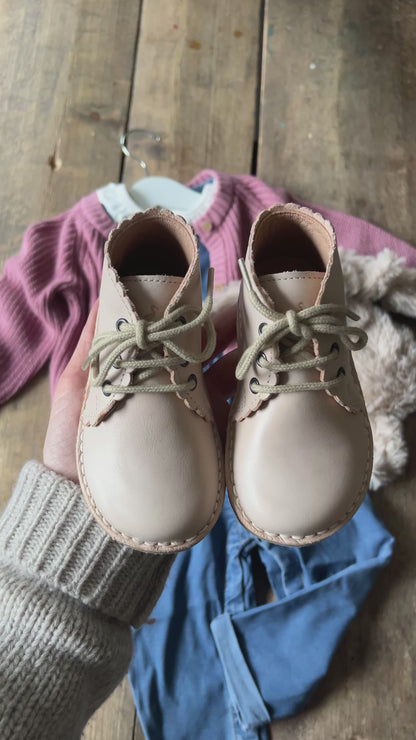 Petit Nord | Scallop Boot - Cream